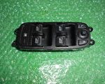 BOTONERA ELEVALUNAS DE PUERTA DEL CONDUCTOR 30773210 VOLVO S40 II - VOLVO V50 (2004-2012)