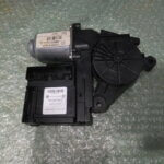 MOTOR ELEVALUNAS DE PUERTA DEL CONDUCTOR 1K0959701E - UNIDAD ELECTRONICA 1K0959793C VOLKSWAGEN GOLF V - VOLKSWAGEN TOURAN - SKODA OCTAVIA II (2004-2010)
