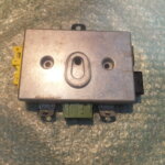 UNIDAD DE CONTROL DE PUERTA DELANTERA DERECHA (ACOMPAÑANTE) 61.35-6952986 BMW SERIE 5 (E60-E61) (2003-2010)