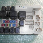 MODULO DE FUSIBLES BSM DEL MOTOR 284B7-CD710 NISSAN MURANO 3.5 V6 (Z50) (2002-2007)
