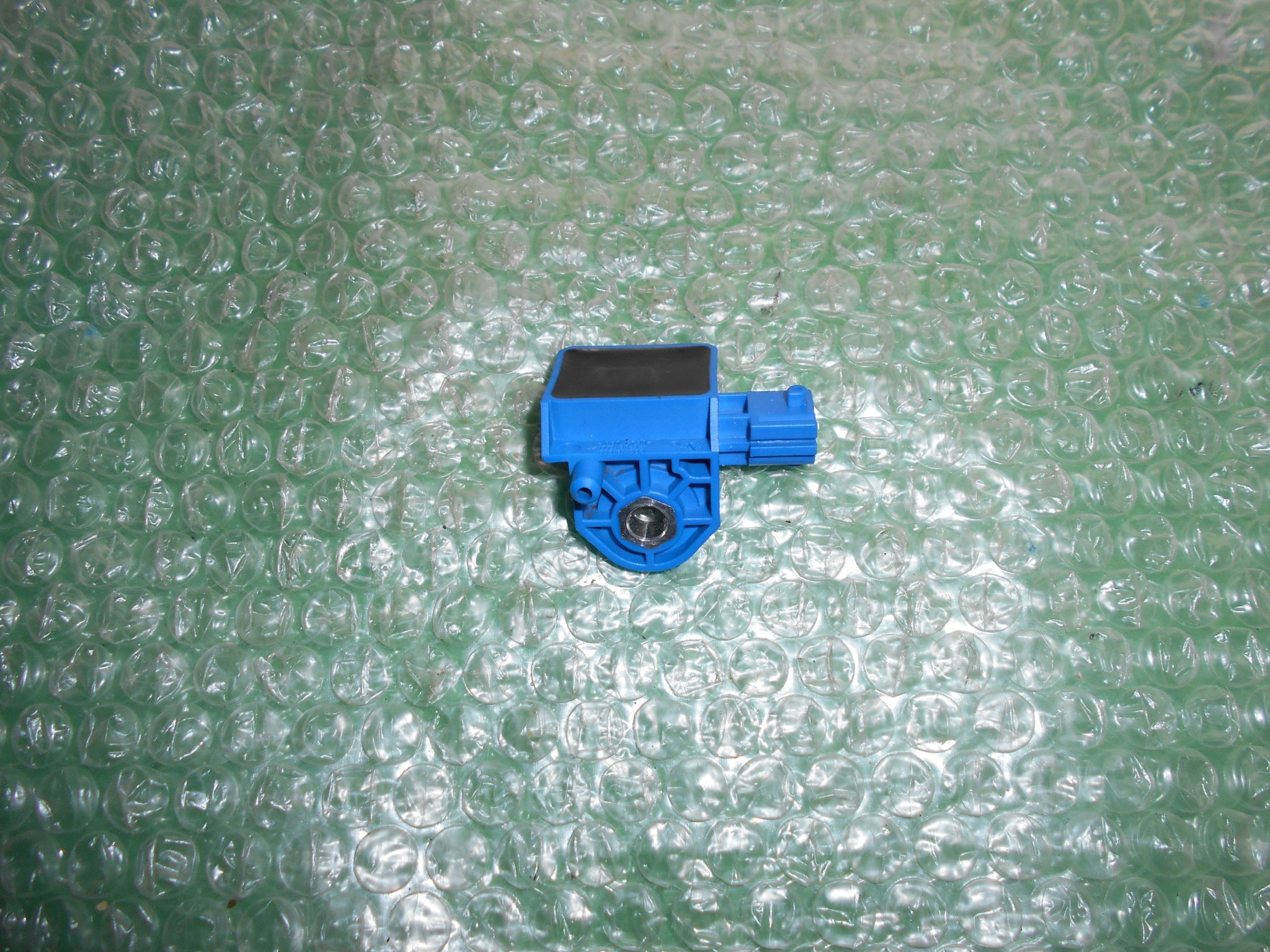 SENSOR DE IMPACTO TRAVESAÑO FRONTAL 51789684 LANCIA YPSILON II FIAT