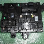 MODULO DE FUSIBLES DEL MALETERO 13302300 - 365927271 OPEL ASTRA J - OPEL ZAFIRA C (2010-2015)