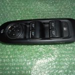 BOTONERA ELEVALUNAS DE PUERTA DEL CONDUCTOR 7S7T-14A152-BC FORD MONDEO IV (2006-2013)