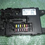 MODULO DE CONFORT BSI 13142241 - DELPHI 28084929 OPEL CORSA D (2006-2014)