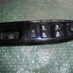 BOTONERA ELEVALUNAS DE PUERTA DEL CONDUCTOR 96410862ZR PEUGEOT 607 (2000-2007)