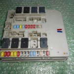 CAJA DE FUSIBLES BSM DEL MOTOR 8200674661C RENAULT CLIO III - RENAULT MODUS 1.5 DCI (2006-2012)