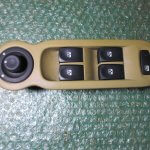 BOTONERA ELEVALUNAS DE PUERTA DEL CONDUCTOR 8200417851 RENAULT MODUS (2004-2013)