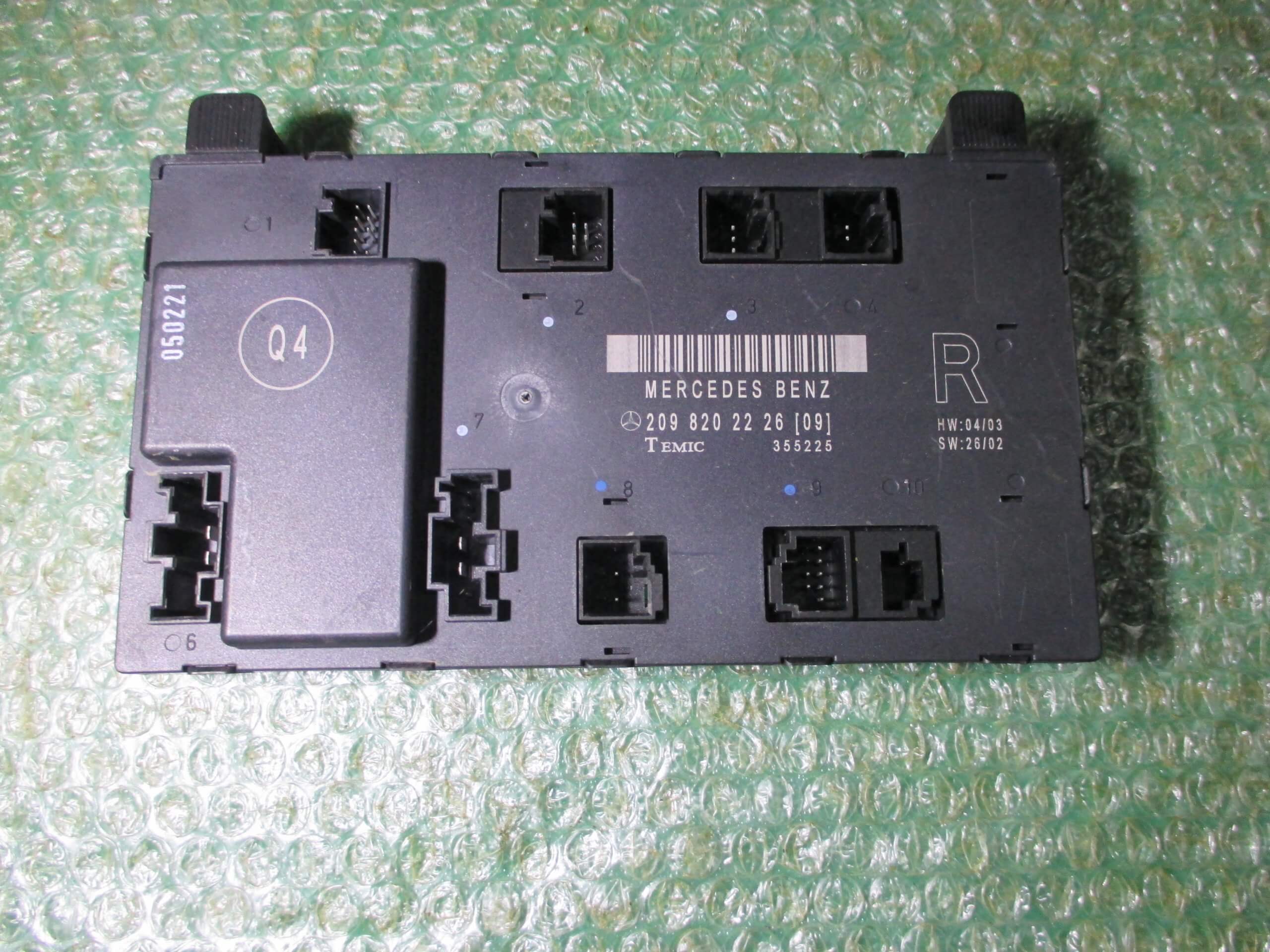 UNIDAD DE PUERTA DELANTERA DERECHA 2098202226 MERCEDES BENZ CLK (W209) (2003-2010)