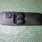 BOTONERA ELEVALUNAS DE PUERTA DEL CONDUCTOR MR213984 MITSUBISHI CARISMA (1995-1999)