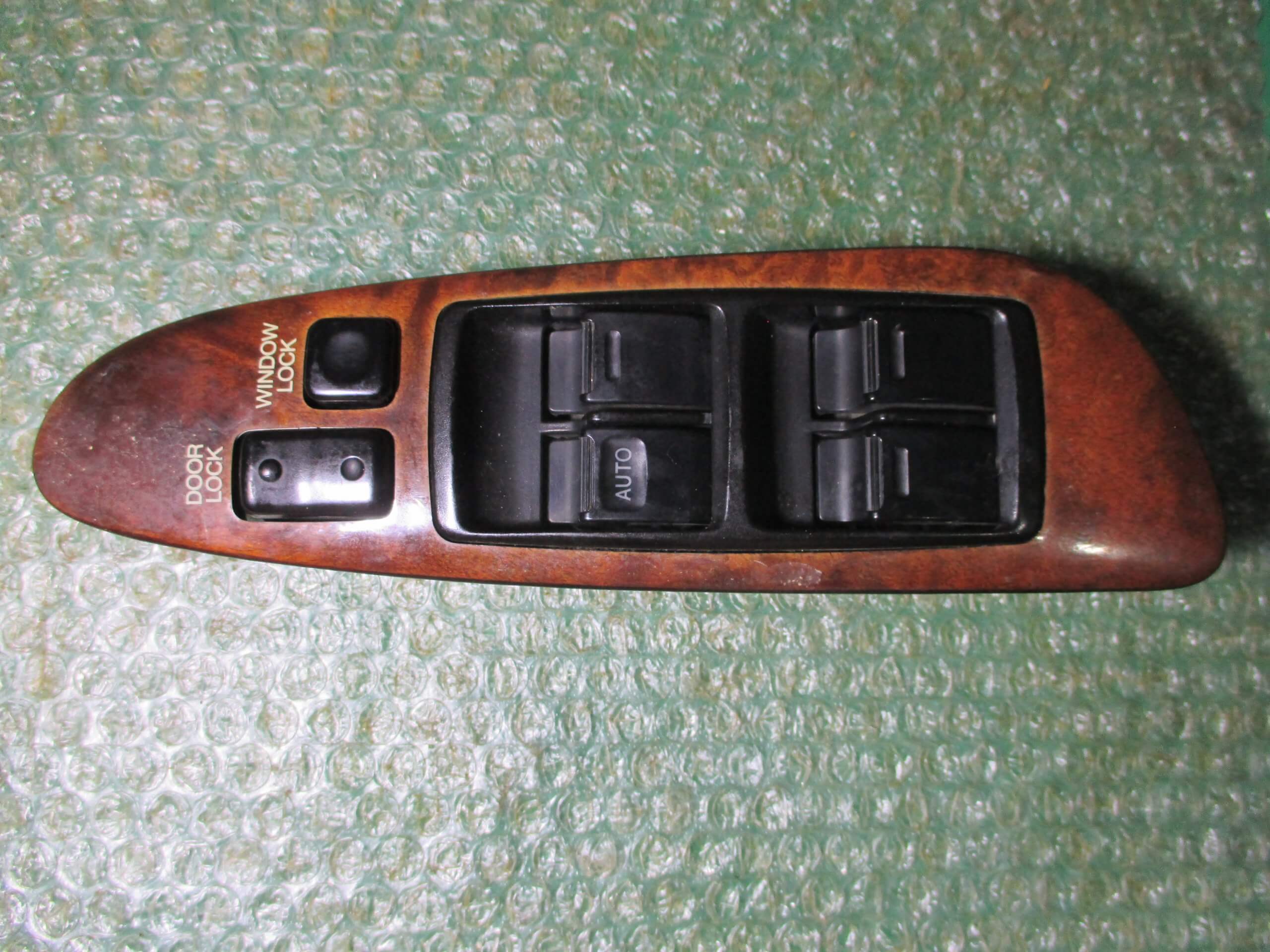 BOTONERA ELEVALUNAS DEL CONDUCTOR 74234-30080 LEXUS GS300 (1998-2005)