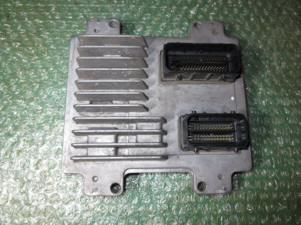 CENTRALITA UCE DEL MOTOR 12679197 OPEL CORSA E (2014-2019)