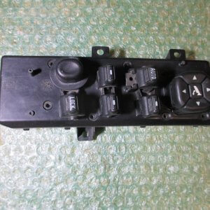 BOTONERA ELEVALUNAS DEL CONDUCTOR 56042497AC JEEP GRAND CHEROKEE (1999-2004)