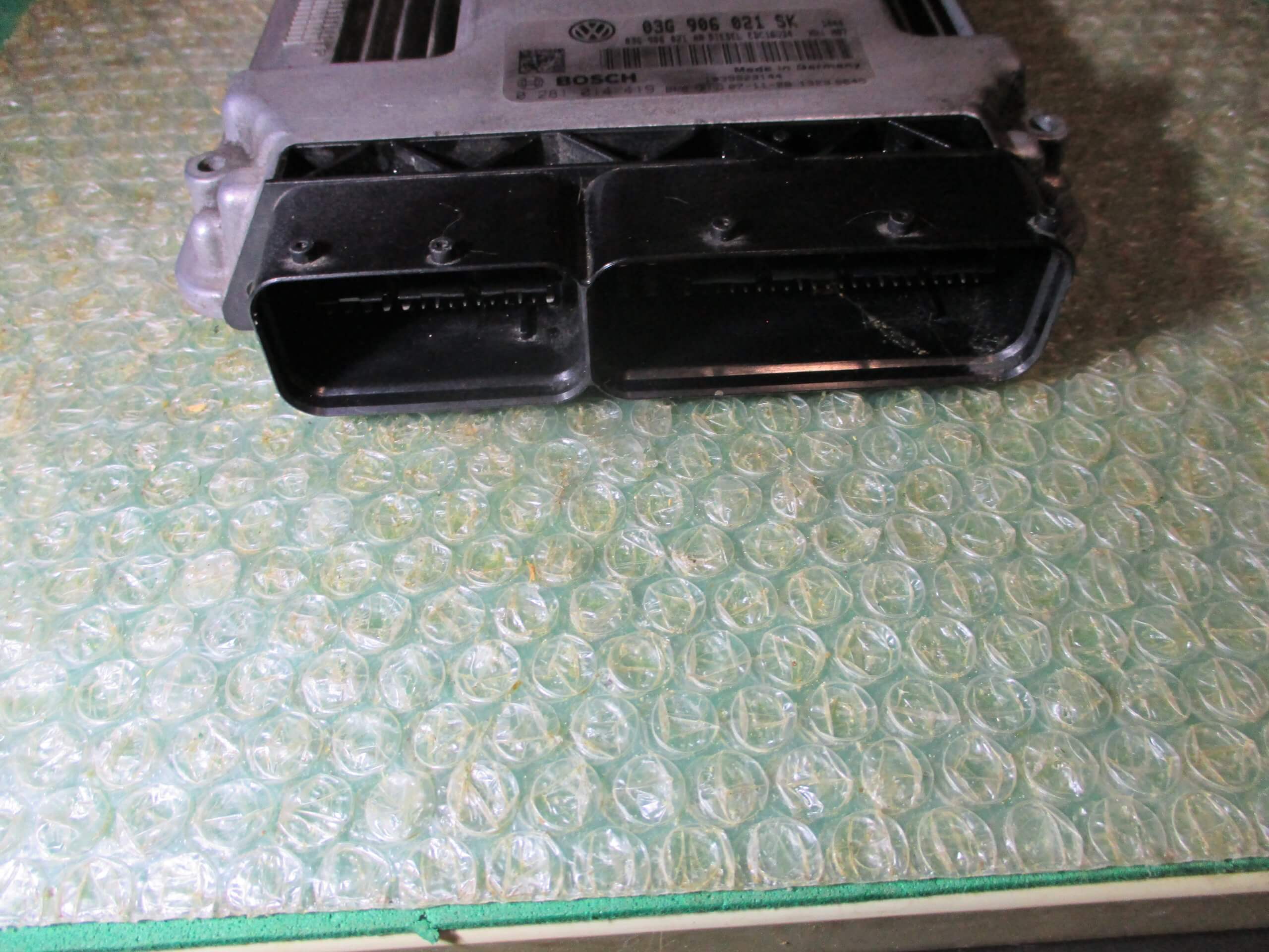 CENTRALITA UCE DEL MOTOR 03G906021SK SEAT ALTEA 1.9 TDI (105CV) (2004-2009) - Imagen 3