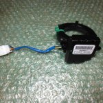 SENSOR DE ANGULO DE GIRO DEL VOLANTE 8651A084 MITSUBISHI L200 - MITSUBISHI OUTLANDER II - CITROEN C-CROSSER (2006-2012)