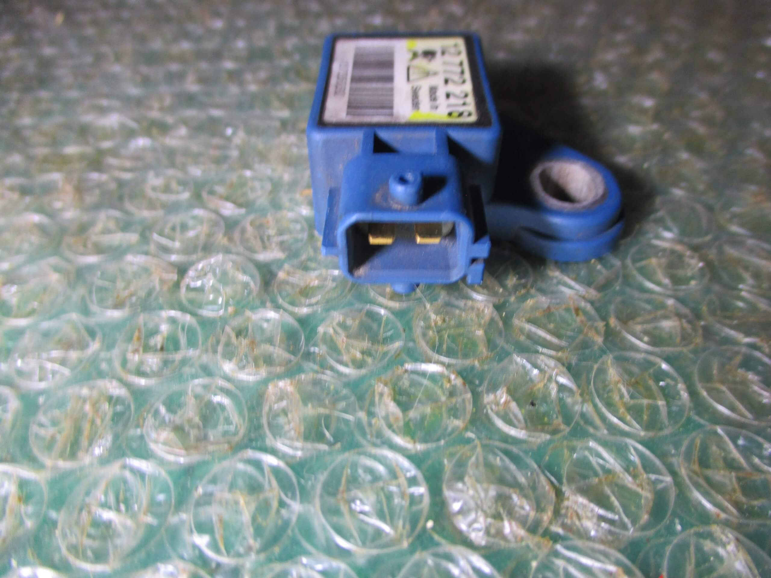 SENSOR DE IMPACTO DEL TRAVESAÑO DE CHAPA DELANTERO 12772218 SAAB 9.5 (1998-2009) - Imagen 3