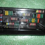 CAJA DE FUSIBLES DE DISTRIBUCION ELECTRICA DELANTERA 61.14-9210861-01 BMW SERIE 5 GT (F07) (2008-2015)
