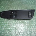BOTONERA ELEVALUNAS DE PUERTA DEL CONDUCTOR 735400634 FIAT STILO 3 PUERTAS (2003-2007)