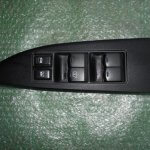 BOTONERA ELEVALUNAS DE PUERTA DEL CONDUCTOR 94263AJ030 SUBARU OUTBACK IV (2009-2014)