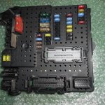 MODULO DE FUSIBLES BSM DEL MALETERO 30728273 VOLVO XC90 - VOLVO S60 - VOLVO S80 - VOLVO V70 (2004-2011)