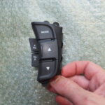 BOTONERA IZQUIERDA DEL VOLANTE 96700-1D000 - 201003559 KIA CARENS III (2006-2013)