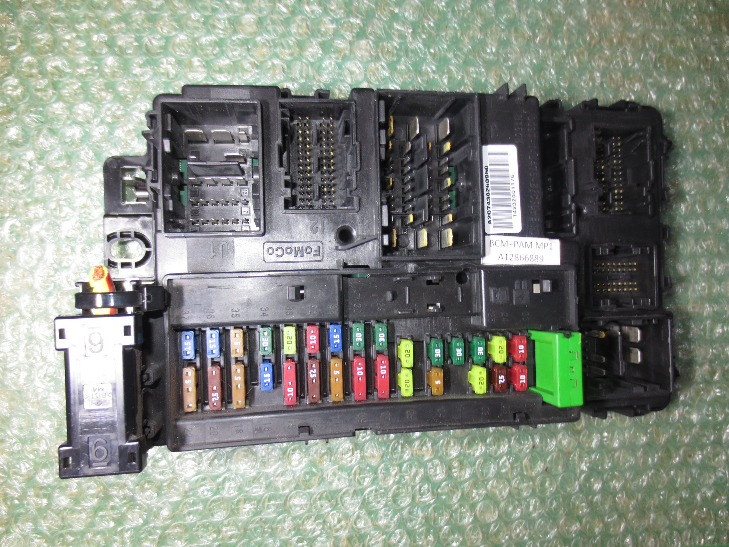 MODULO DE CONFORT BCM FU5T-15604-DAJ FORD MONDEO V (2014-2022)