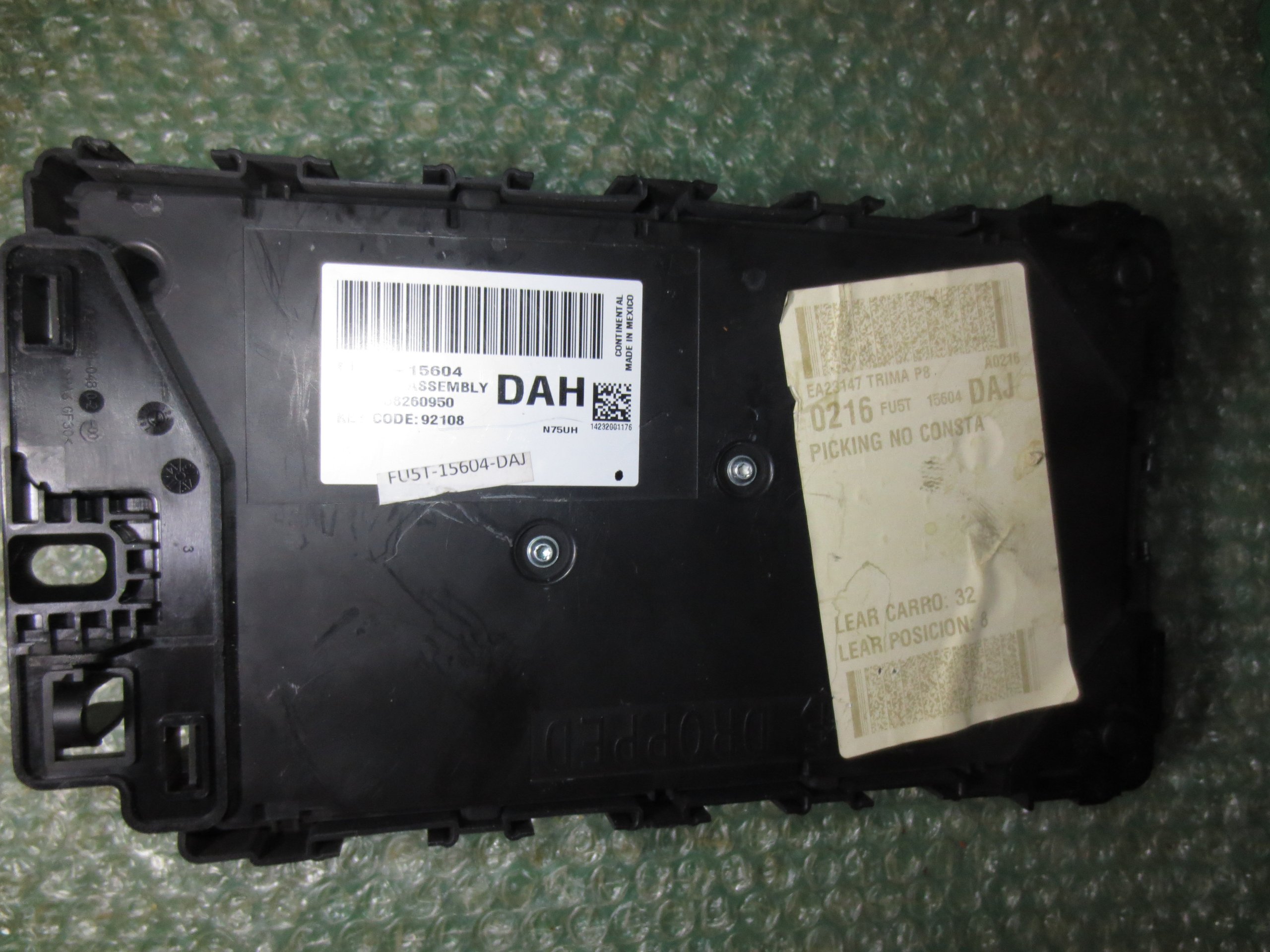 MODULO DE CONFORT BCM FU5T-15604-DAJ FORD MONDEO V (2014-2022) - Imagen 2