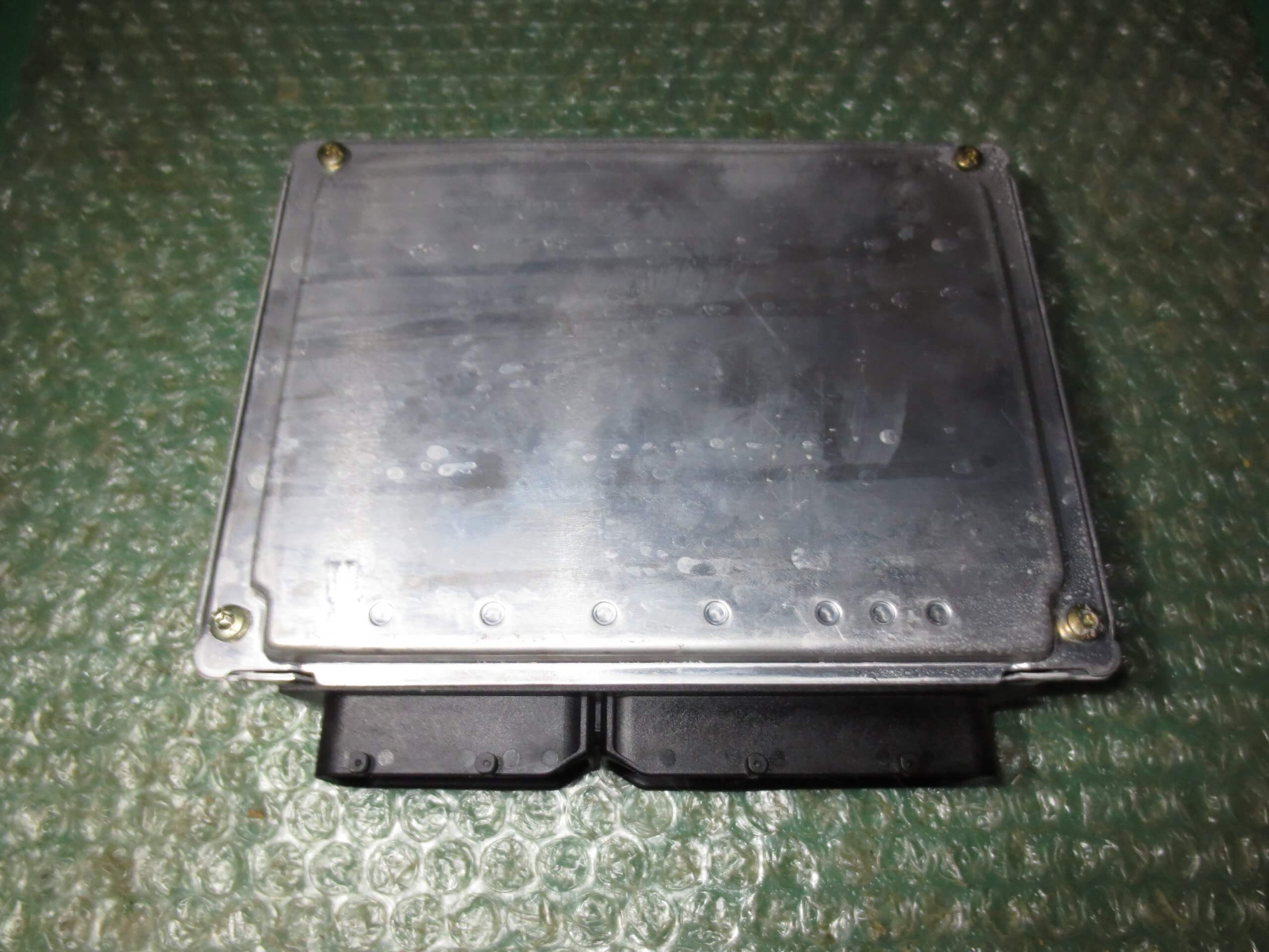 MODULO DE CONTROL DE SUSPENSION NEUMATICA 7L0907553F PORSCHE CAYENNE - VOLKSWAGEN TOUAREG (2002-2010) - Imagen 2