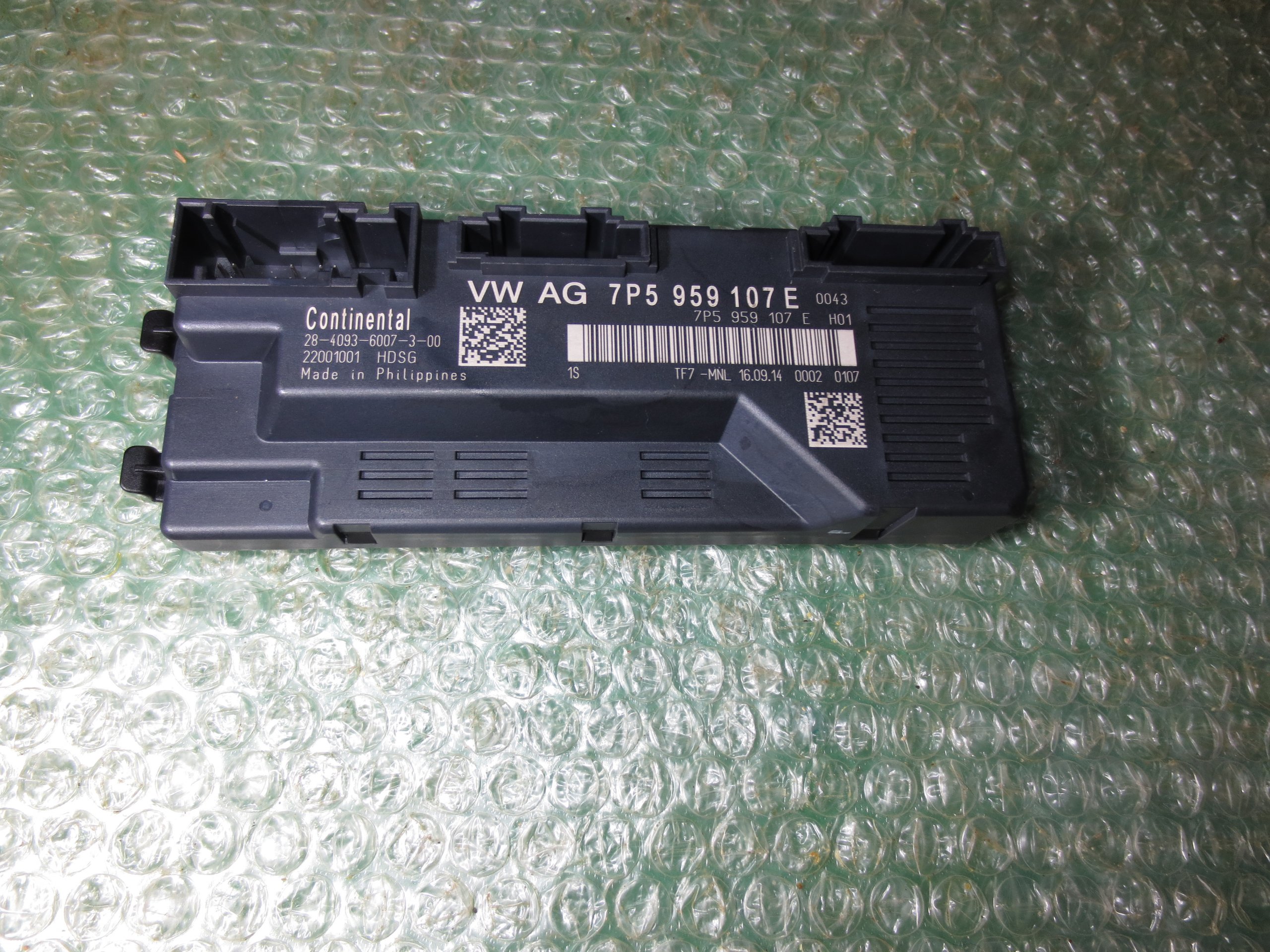 MODULO DE ELEVACION DEL PORTON TRASERO 7P5959107E PORSCHE CAYENNE (2010-2018)