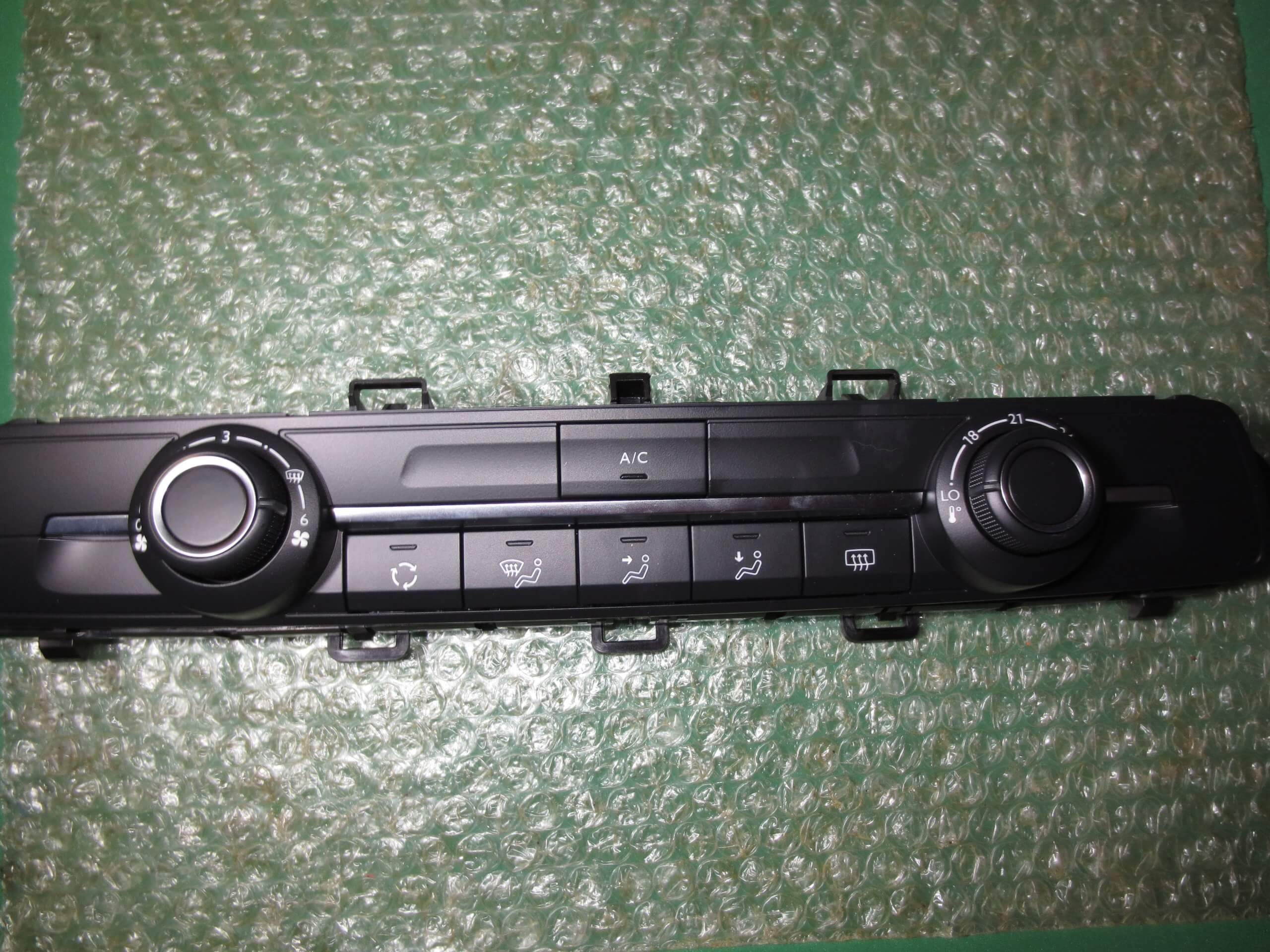 MANDO DEL AIRE ACONDICIONADO 98340409ZD CITROEN - PEUGEOT - OPEL COMBO (2020-2025)