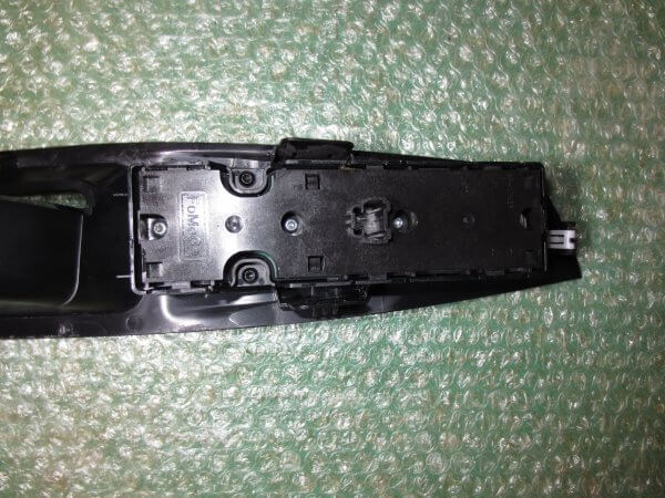 BOTONERA ELEVALUNAS DE PUERTA DEL CONDUCTOR DG9T-14540-DDW FORD S-MAX II (2015-2025) - Imagen 4