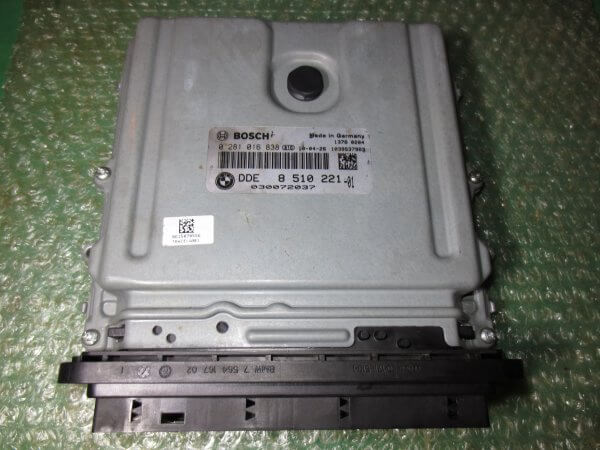 CENTRALITA UCE DEL MOTOR DDE8510221 - BOSCH 0281016838 BMW SERIE 3 (E90-E91-E92-E93) (2007-2012)