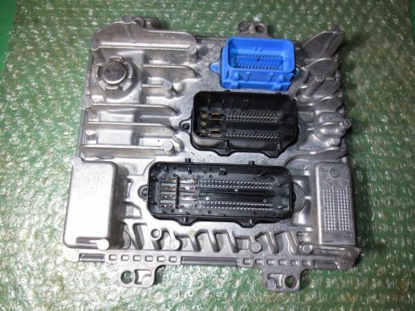 CENTRALITA UCE DEL MOTOR 55484727 OPEL ASTRA J - OPEL MERIVA B 1.6 CDTI (2014-2019)