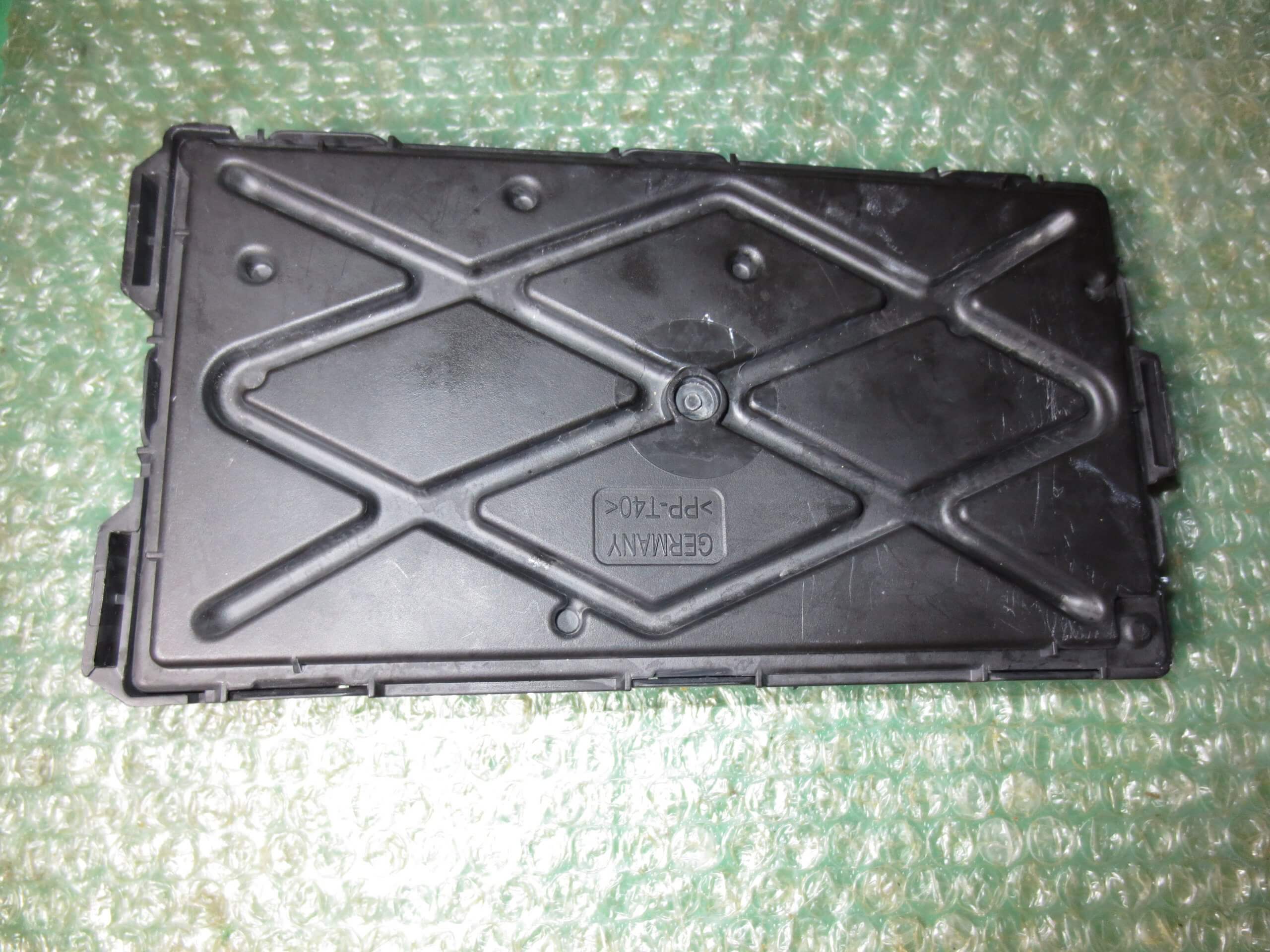 CAJA DE FUSIBLES TRASERA 61.35-9866979-01 BMW SERIE 3 (F30-F31) - BMW SERIE GT (F34) (2012-2019) - Imagen 3