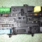 MODULO DE FUSIBLES BSM DEL MALETERO 13145017 (CD) - OPEL ASTRA H - OPEL ZAFIRA B (2004-2009)