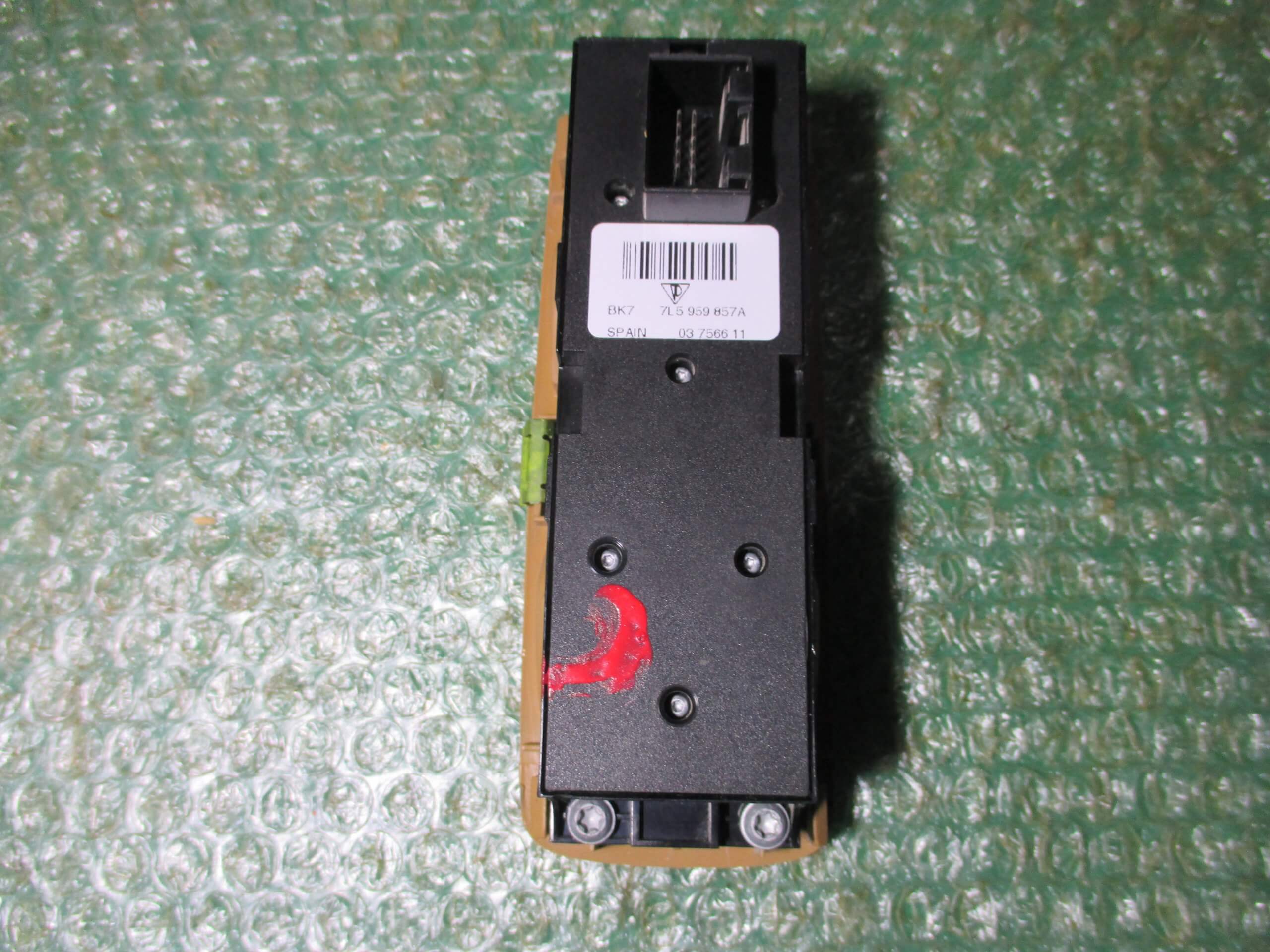 BOTONERA ELEVALUNAS DE PUERTA DEL CONDUCTOR 7L5959857A PORSCHE CAYENNE (2003-2010) - Imagen 2