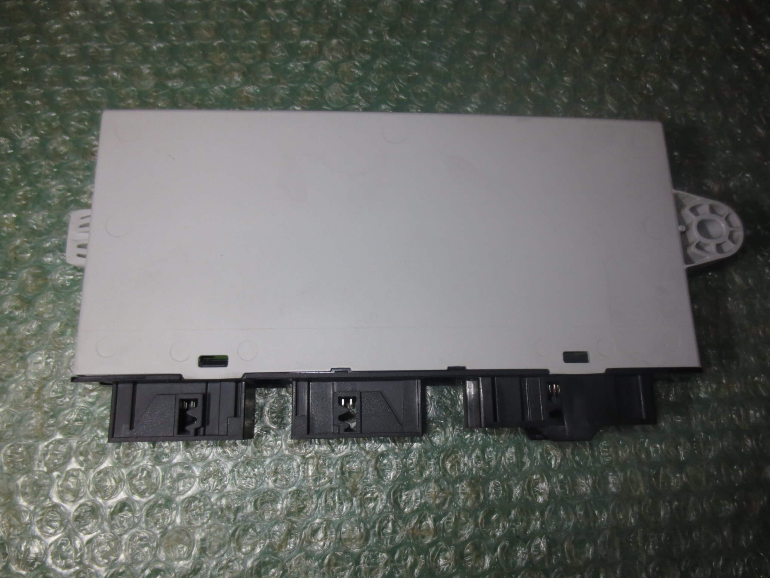 MODULO DE APOYO CAS4 61.35-92042439-01 BMW SERIE 5 GT (F07) - BMW SERIE 3 (F30) - BMW SERIE 5 (F10-F11) - BMW SERIE 7 (F01-F02) (2009-2019) - Imagen 2