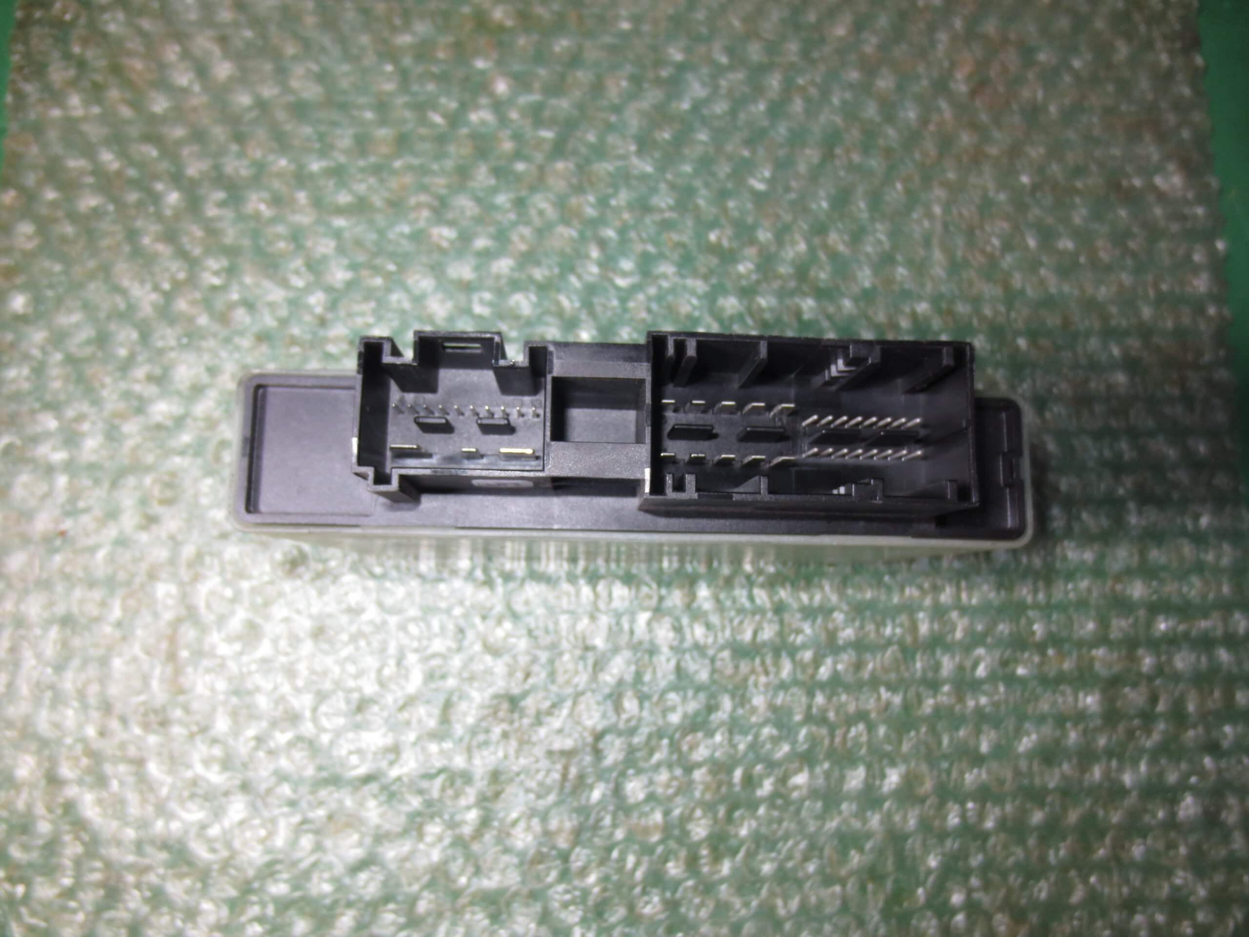 CENTRALITA DE CONTROL DEL ADBLUE 13264014 BMW (2016-2023) - Imagen 3