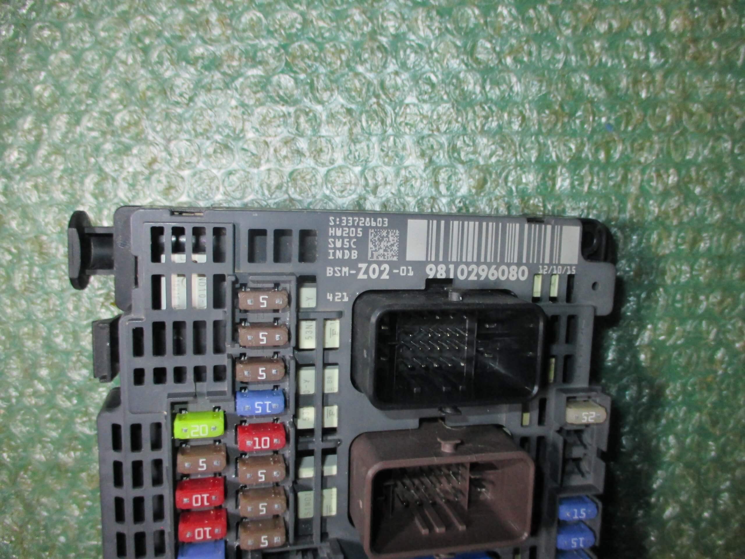 MODULO DE FUSIBLES BSM DEL MOTOR 9810296080 CITROEN C3 - CITROEN C4 II - CITROEN DS4 - PEUGEOT (2010-2017) - Imagen 2