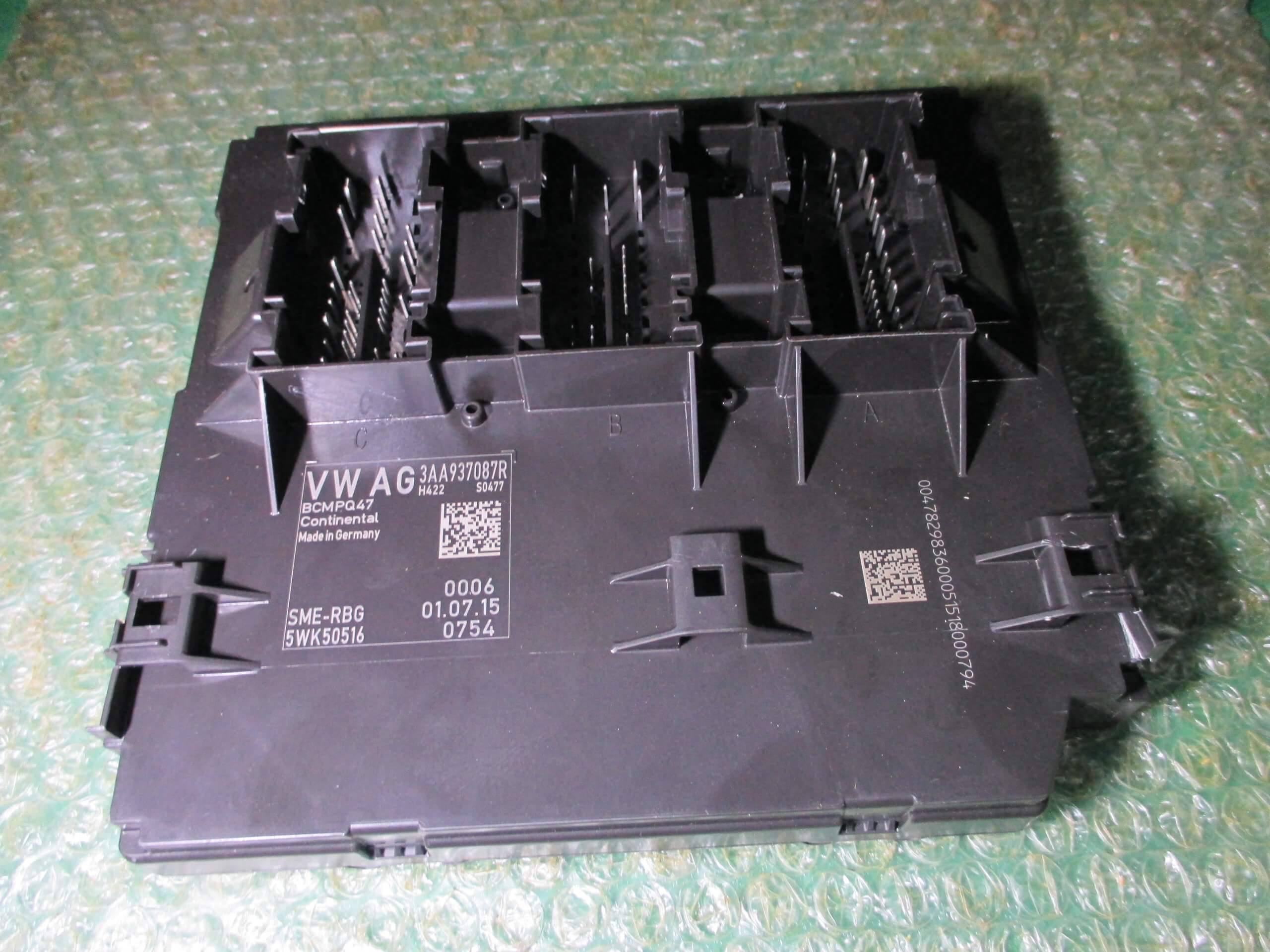 MODULO DE CONFORT BCM 3AA937087R VOLKSWAGEN PASSAT (B7) - VOLKSWAGEN PASSAT CC (2010-2016)